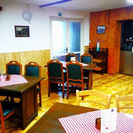Rekreacni Areal Prihrazy Hotel Zdar  ภายนอก รูปภาพ