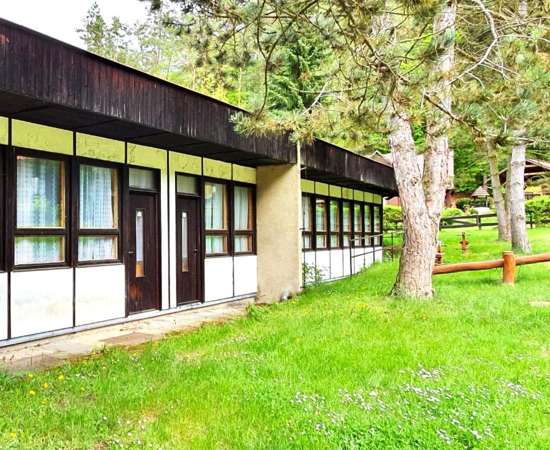 Rekreacni Areal Prihrazy Hotel Zdar  ภายนอก รูปภาพ