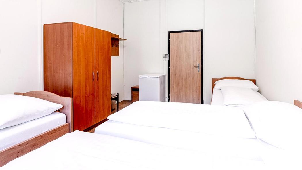 Rekreacni Areal Prihrazy Hotel Zdar  ภายนอก รูปภาพ
